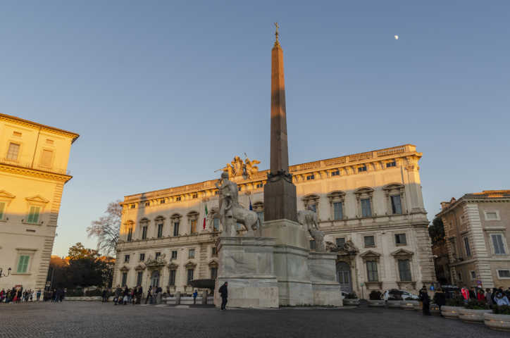 162 - Italia - Roma - plaza Del Quirinale y Fuente del Dioscuri